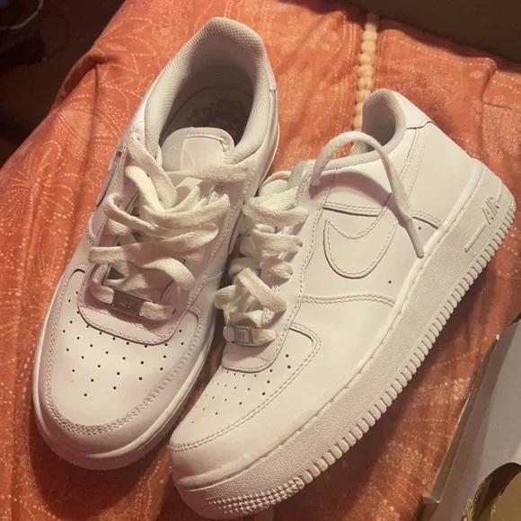 Nike Air Force Obed size 5.5Y - Picture 3 of 4